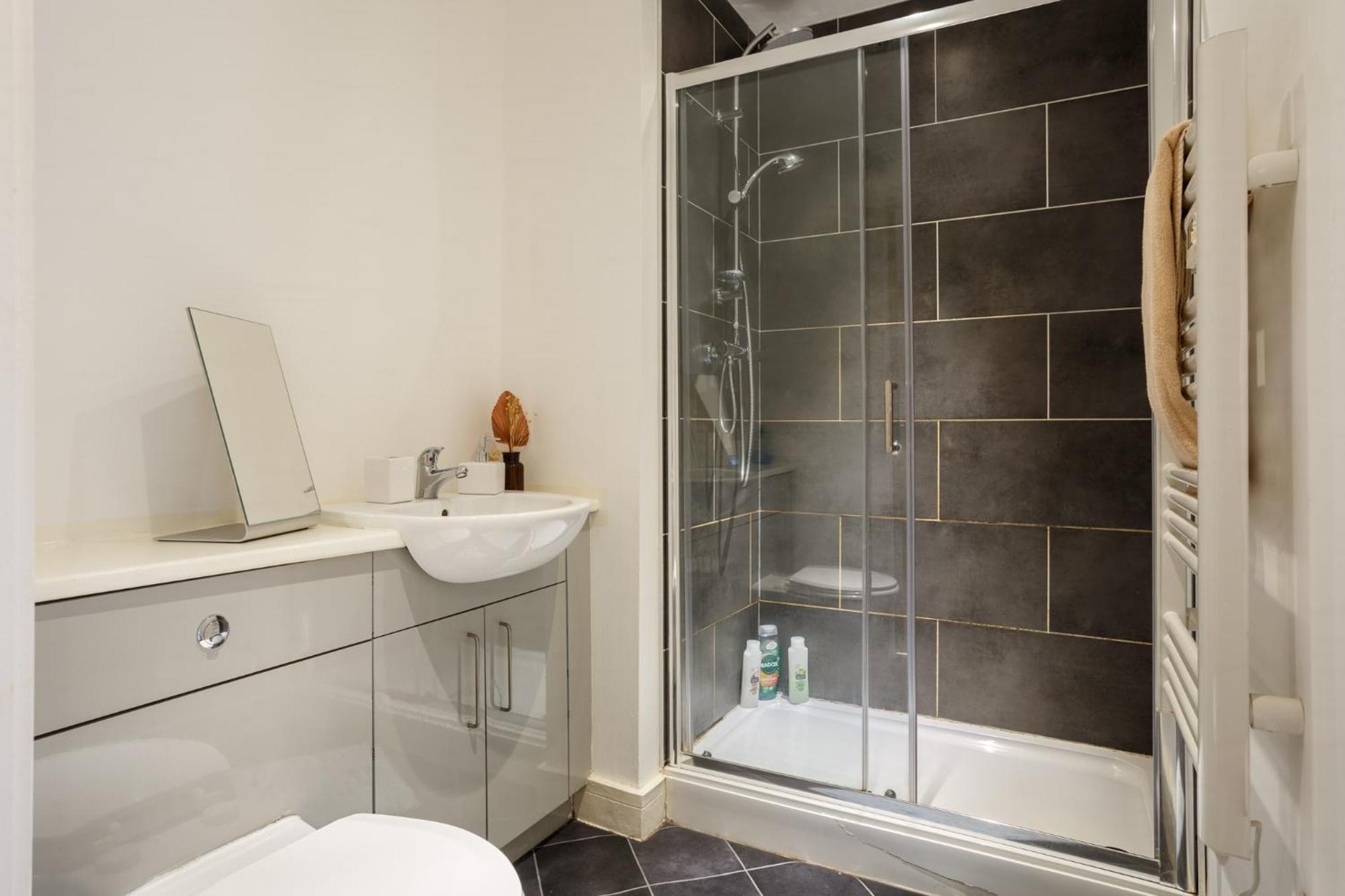 Smart Living - One Beds Apartment